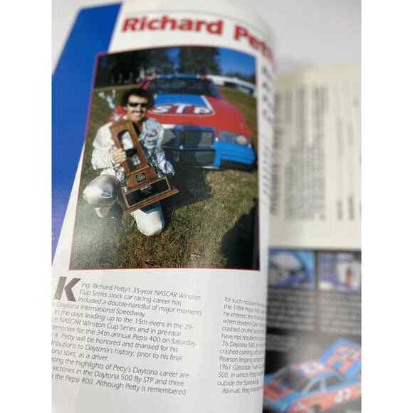 1992 Richard Petty Daytona Pepsi 400 Program w/  Patch – NASCAR Collectible - Picture 5 of 12
